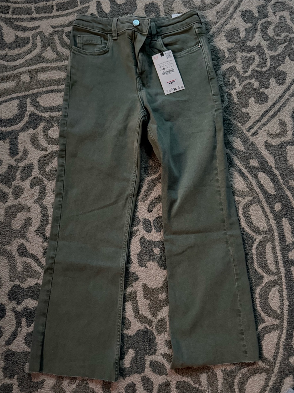 Zara Women’s Olive Mini Flare Jeans